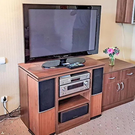 421 Seeblick By Interhome Strobl