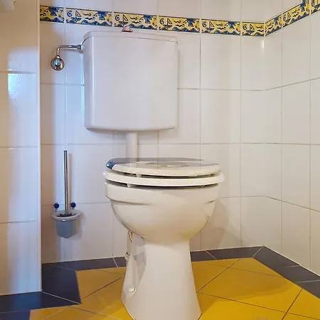 421 Seeblick By Interhome شقة شتروبل